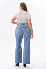 Load image into Gallery viewer, Caius High Rise Bootcut Jean
